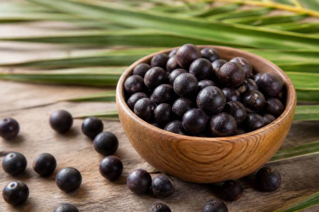 Acai c'est quoi : origine, bienfaits et utilisations de l’açaï